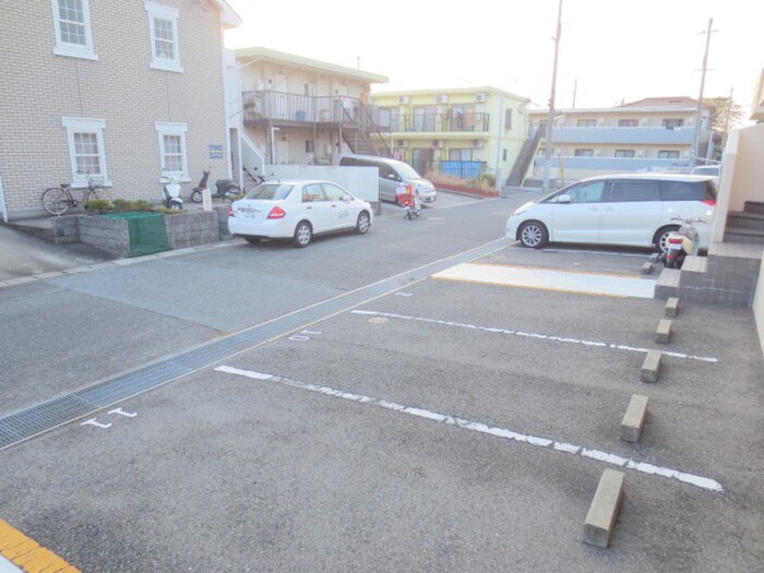 駐車場 ベルデュウラⅡ