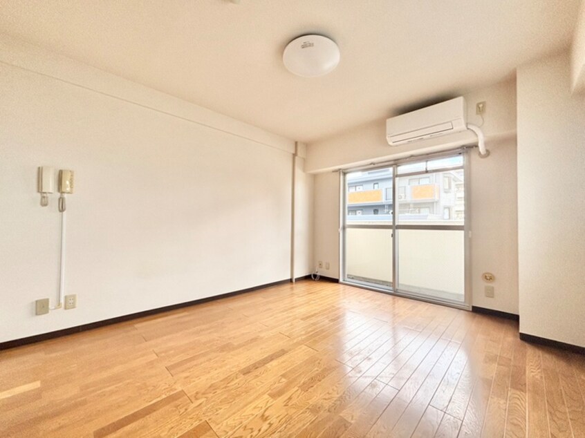 居室 ラーク浜田ビル