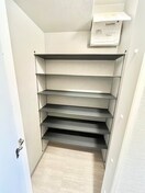 靴箱 Refisia箕面船場