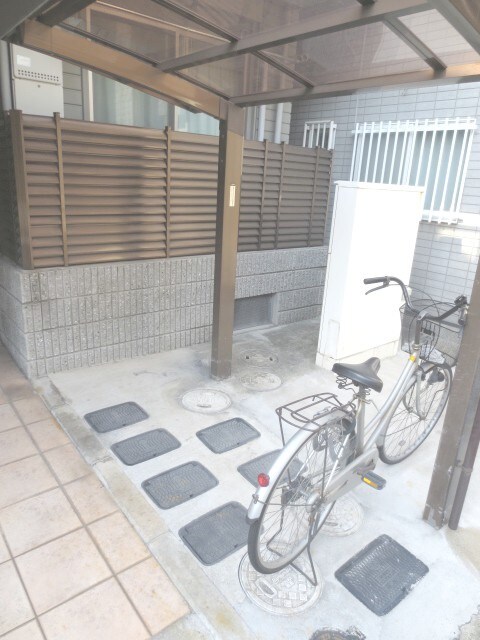 駐輪場 グレイス城垣