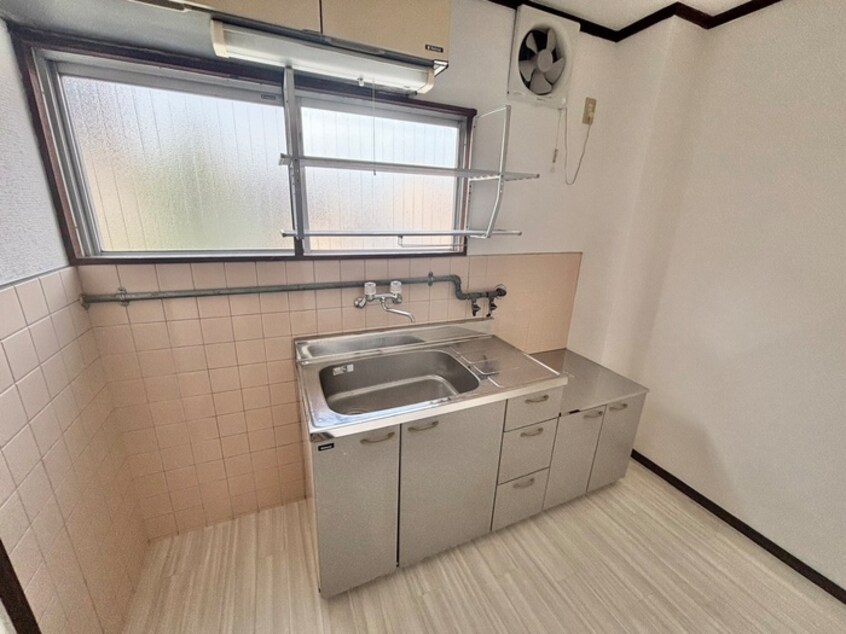 キッチン エイトビル弁天町