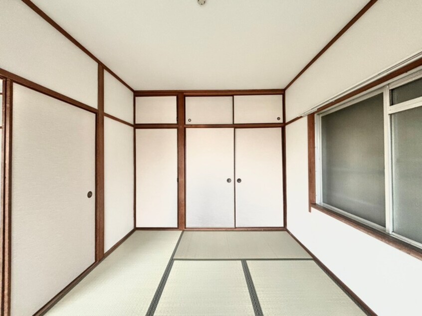 居室 エイトビル弁天町