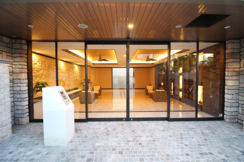 エントランス部分 プレジオ豊中