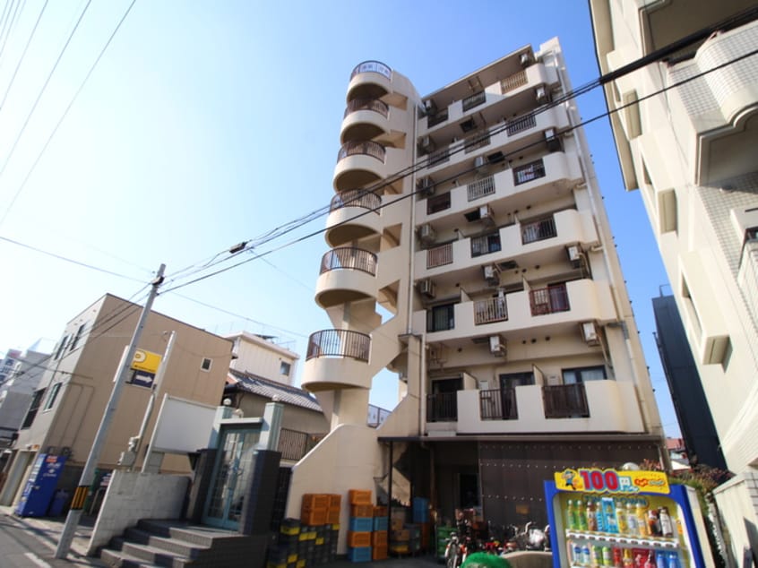 外観写真 グルパ十三マンション