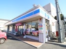 ローソン(コンビニ)まで178m グルパ十三マンション