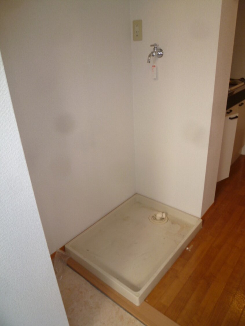 洗濯機置場 Ｈｅｉｍ　 Ｂｒｕｎｎｅｎ