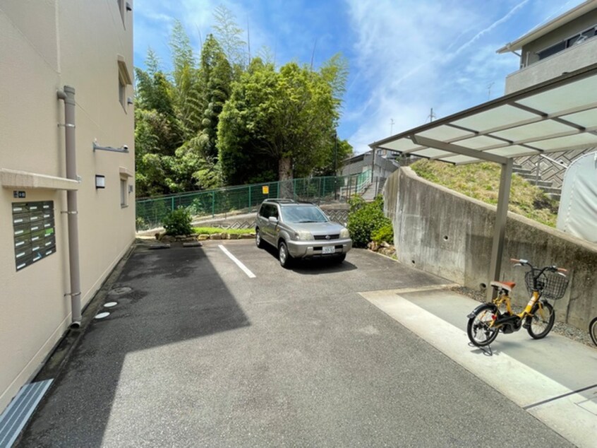 駐車場 Ｎａｓｉｃ宝塚Ｈｉｌｌｓ