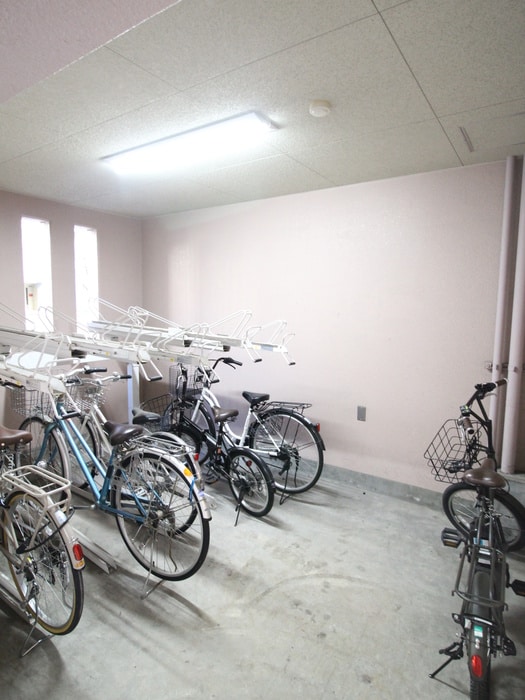 駐輪場 シヤルマン・フジ大阪城南