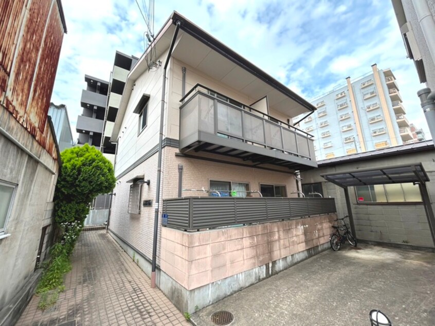 外観写真 トゥル－西ノ京
