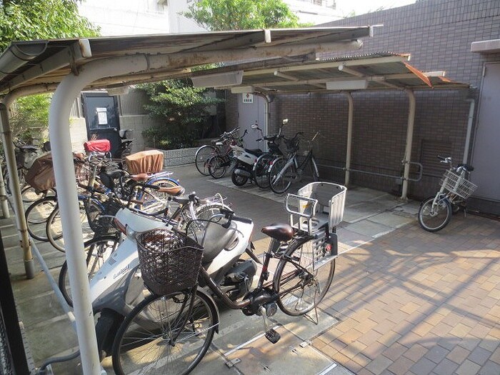 駐輪場 エスポワールダイエイ