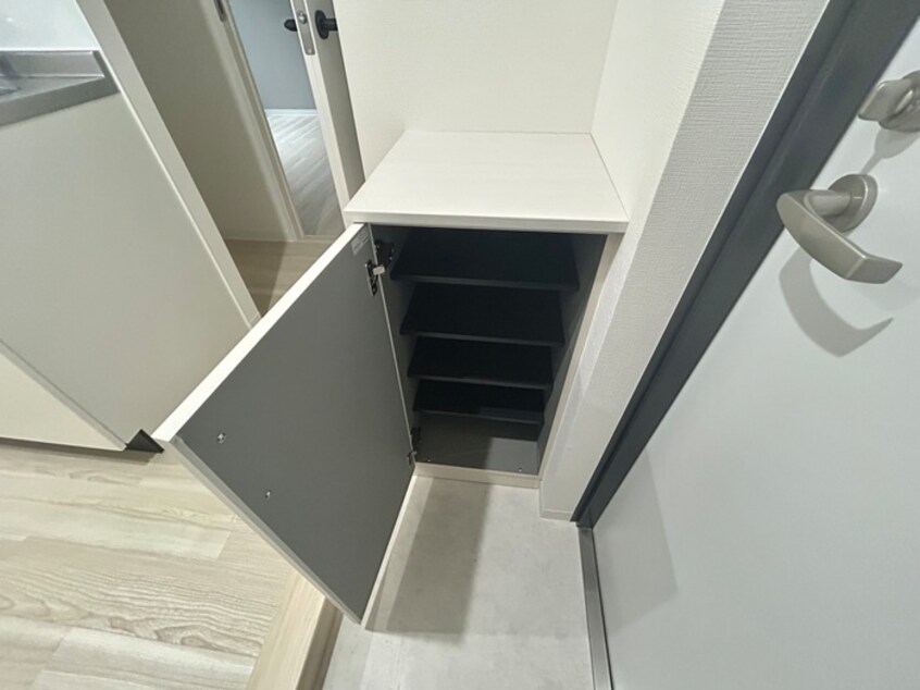 靴箱 仮）AILE柴島