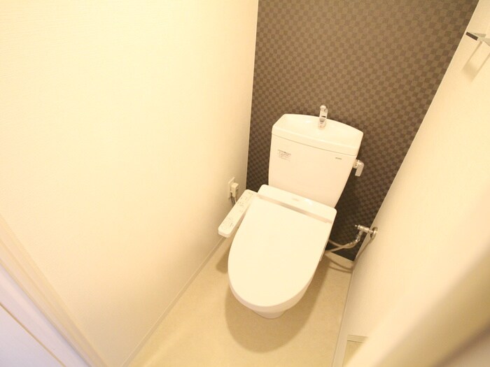 トイレ ｴｽﾌﾟﾚｲｽ神戸ｳｴｽﾄｹﾞｰﾄ（704）