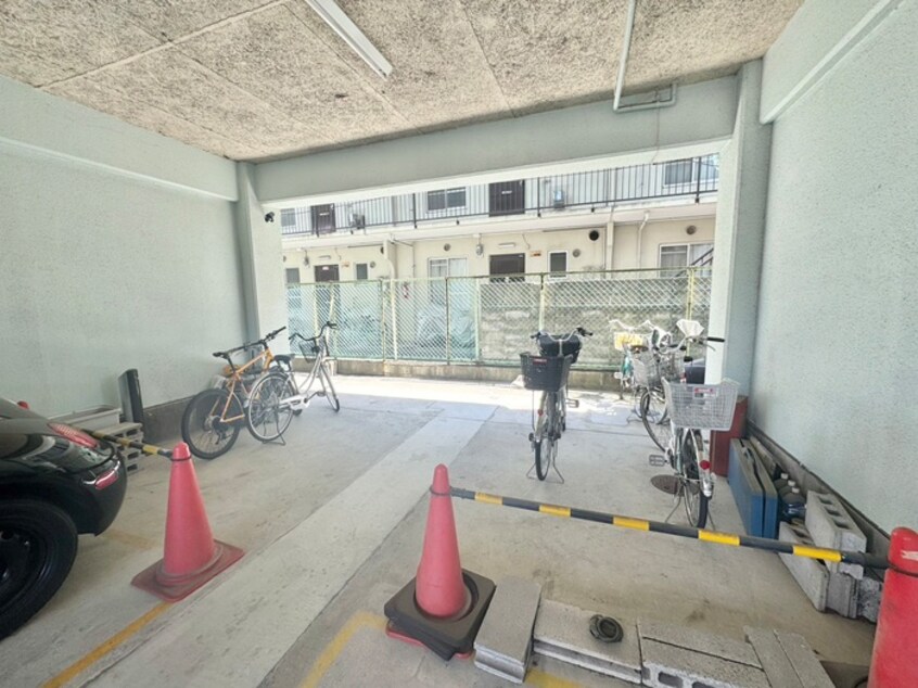 駐輪場 レジデンスサカタ