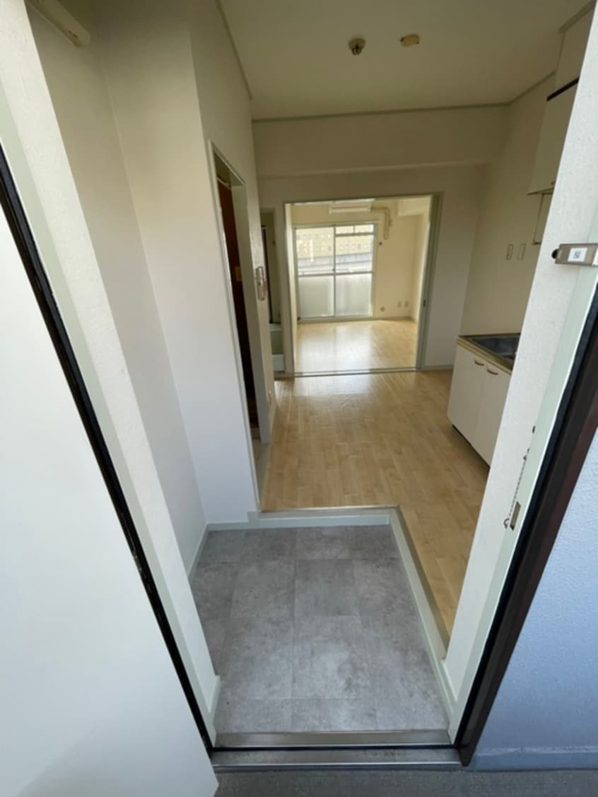 玄関 アビタシオン大阪港