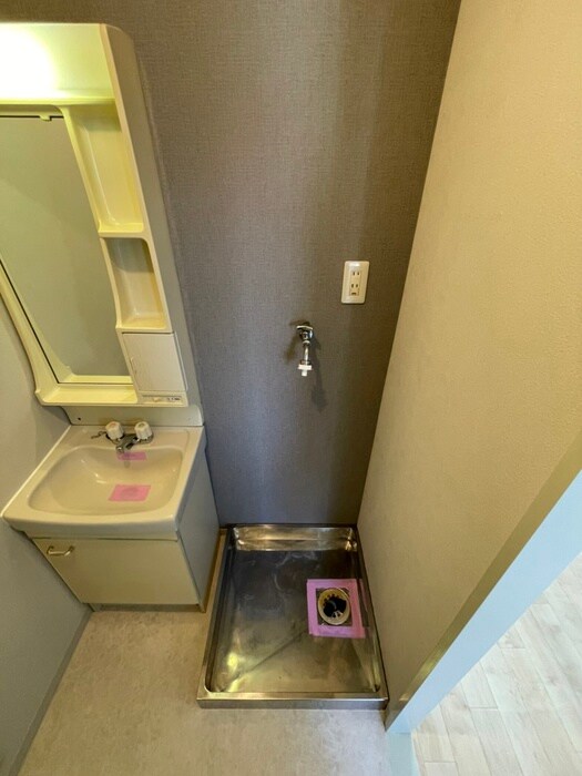 洗濯機置場 アビタシオン大阪港