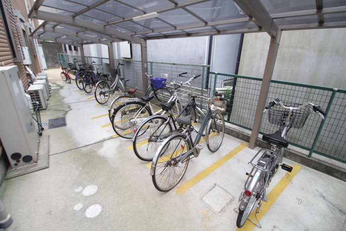 駐輪場 ルノン淡路