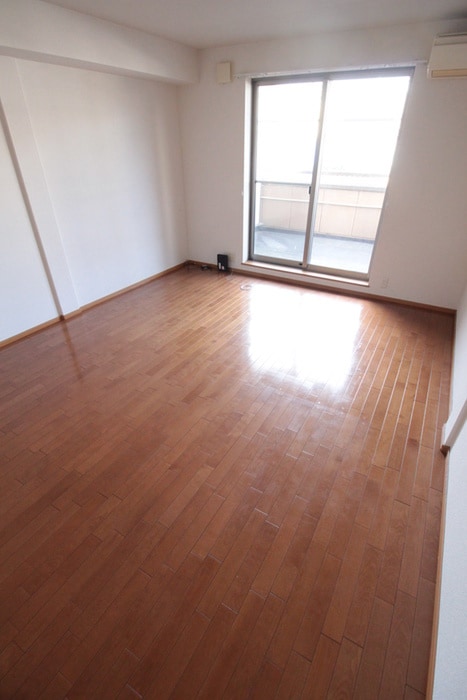 居室 ルノン淡路