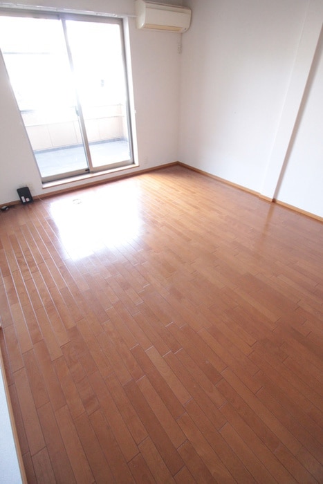 居室 ルノン淡路