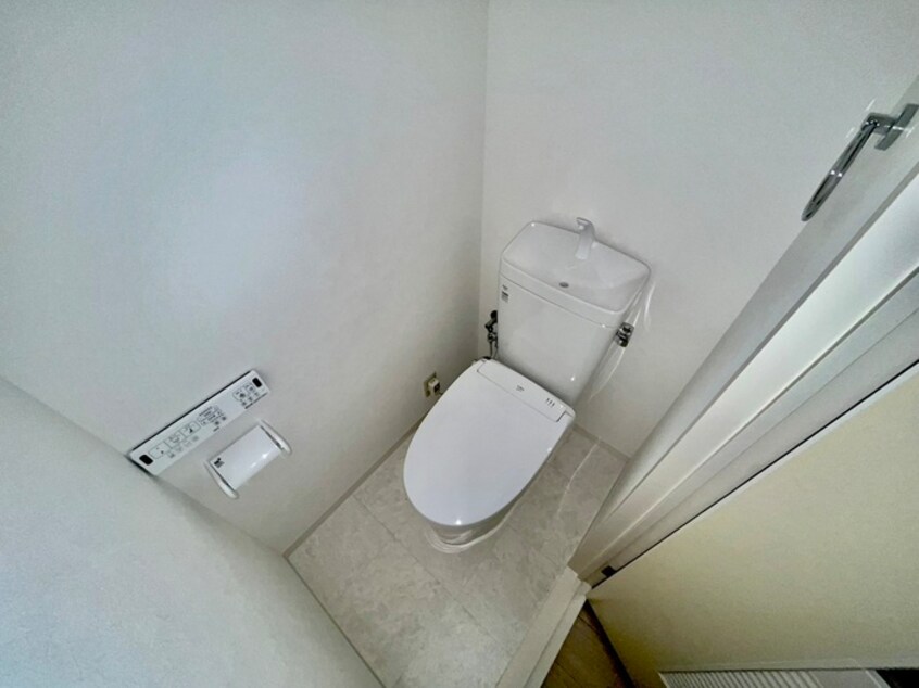 トイレ ヴィラ  ５１