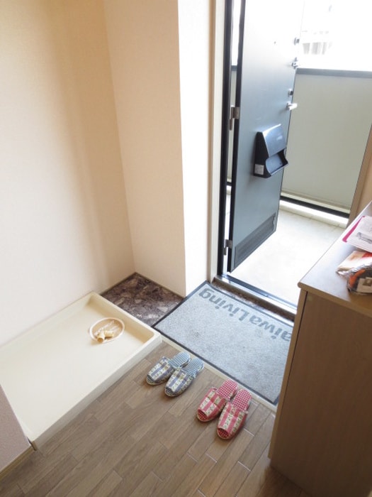 玄関 ニ－ドルス