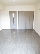 居室 ニ－ドルス