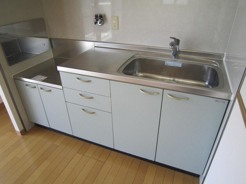 キッチン ラディウス武庫之荘