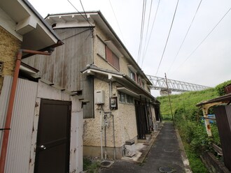 エイブル 西川様二戸一貸家南棟 テラスハウス の建物 住宅情報 エイブル賃貸不動産アーカイブで 駅沿線と住所から賃貸物件 賃貸 マンション アパート 一戸建て のお部屋探し 京都府八幡市 西川様二戸一貸家南棟 テラスハウス