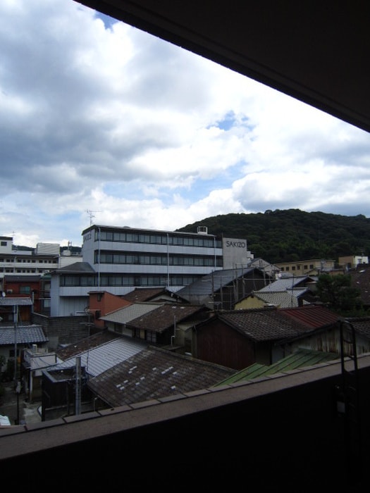 室内からの展望 プレサンス京都神宮道(203)