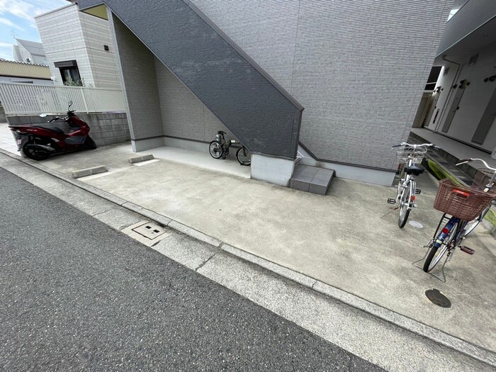 駐車場 Ａｔｕｒｕｓｔ