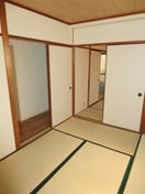 居室 ア－バンハイツ