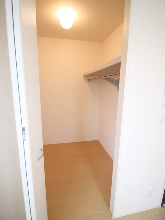 収納 サンハイツ岡Ⅴ