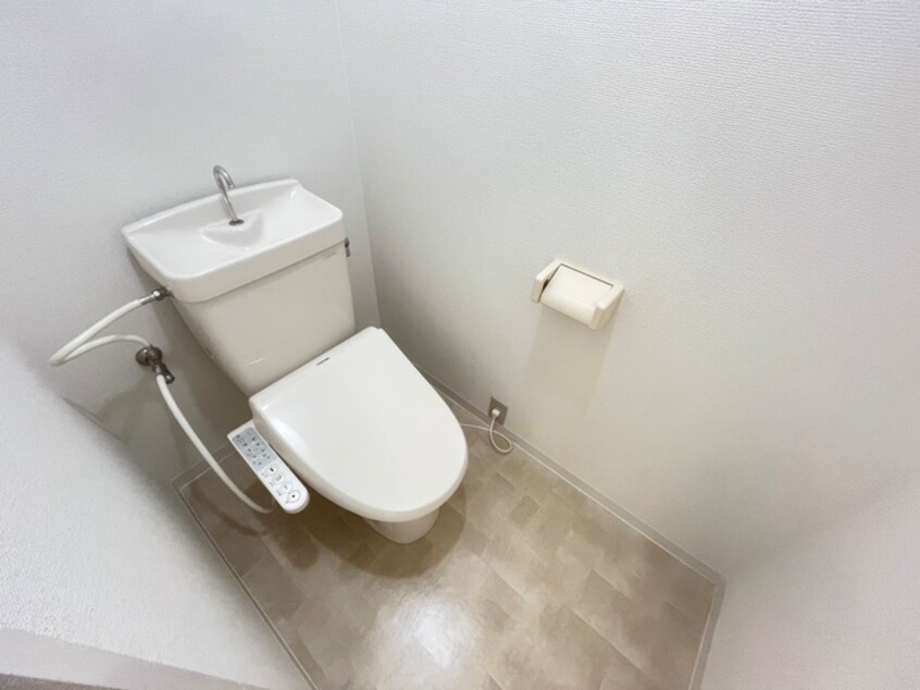 トイレ グロリオーサ甲東