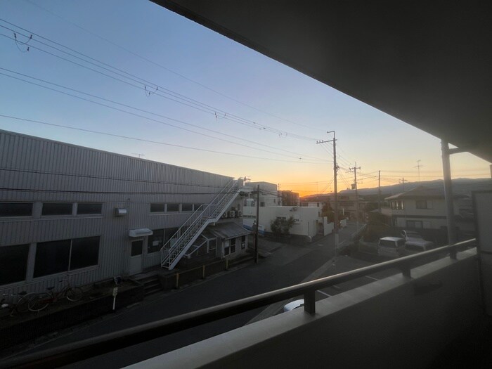 室内からの展望 グロリオーサ甲東