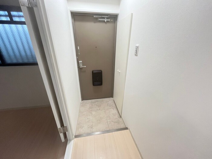 玄関 グロリオーサ甲東