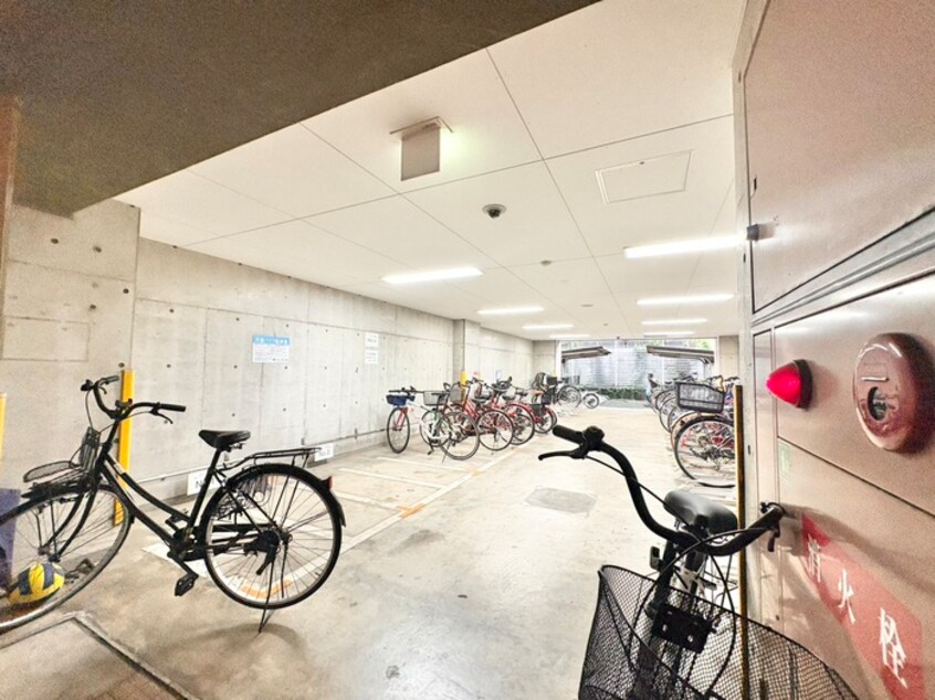 駐輪場 CITY　SPIRE桜川Ⅱ