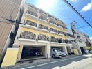 ｸﾘｽﾀﾙｴﾚｶﾞﾝｽ・EASTの外観