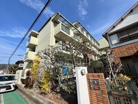 鉢塚グランドマンション