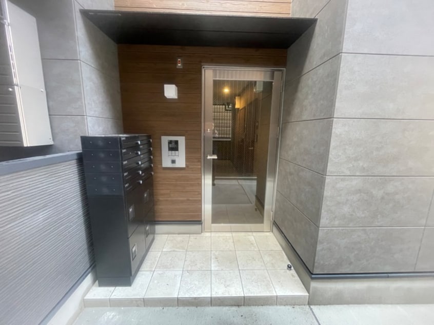 エントランス部分 レーベンハイム西加賀谷