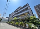アスティオン江坂の外観