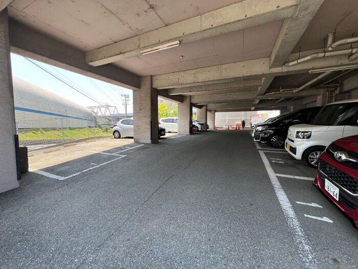 駐車場 アスティオン江坂