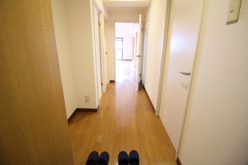 廊下 アスティオン江坂