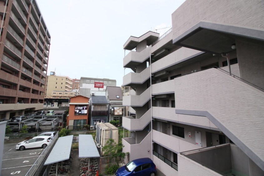 室内からの展望 アスティオン江坂