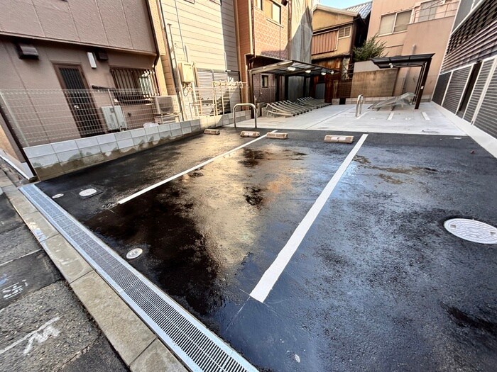 駐車場 カウニスルーチェ