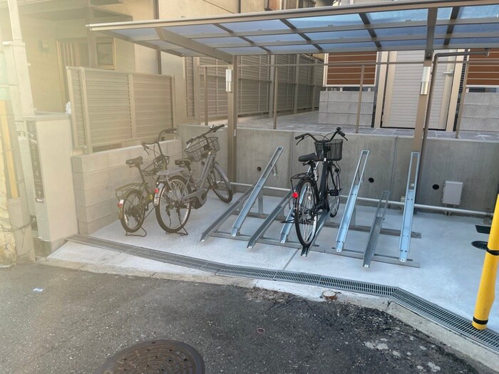 駐輪場 WEST GARDEN HILLS