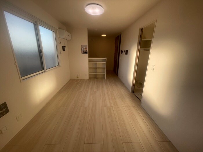 居室 WEST GARDEN HILLS