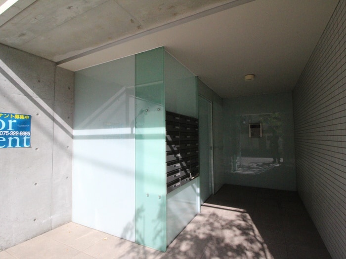 エントランス部分 クラロ東大路