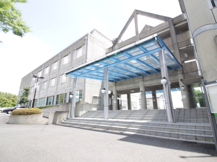 京都経済短期大学(大学/短大/専門学校)まで850m 第２６長栄センチュリーハイツ