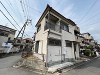 東五百住町貸家西側
