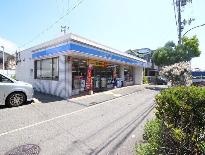 ローソン月見山本町店(コンビニ)まで400m リヴァ－ジュ須磨