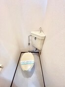 トイレ ポインセチア